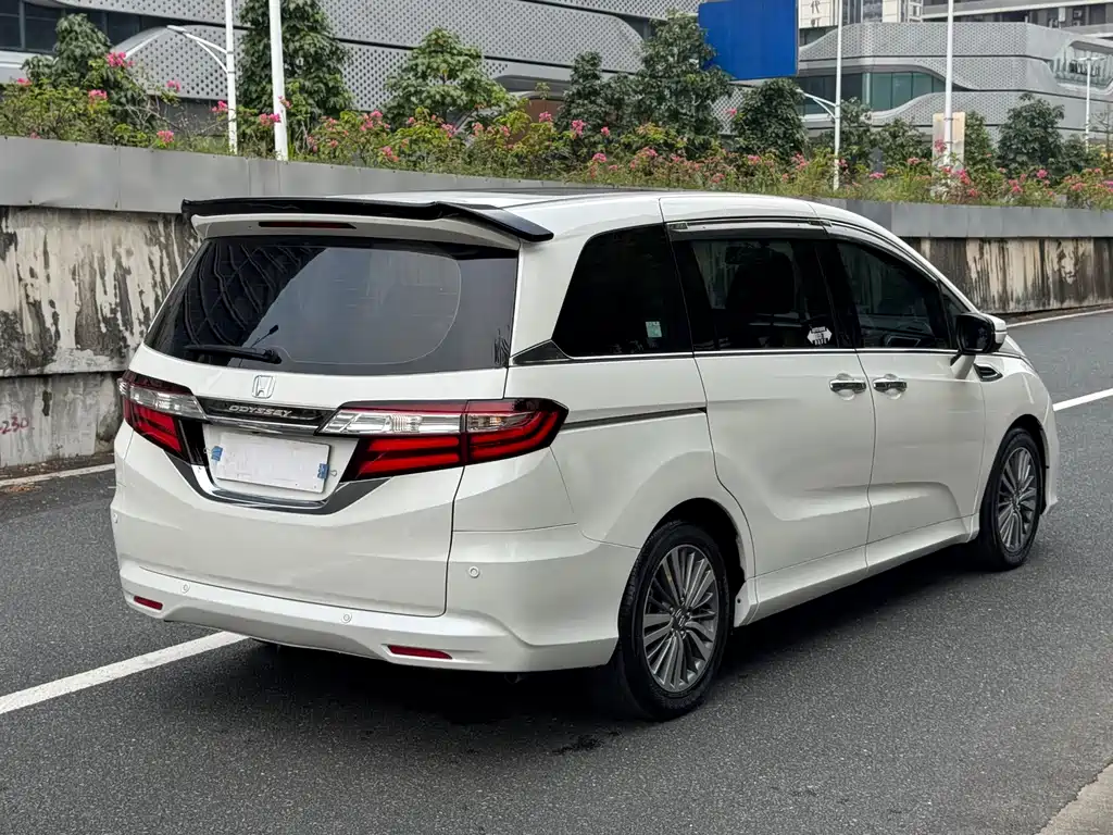Honda Odyssey — миниатюра 6