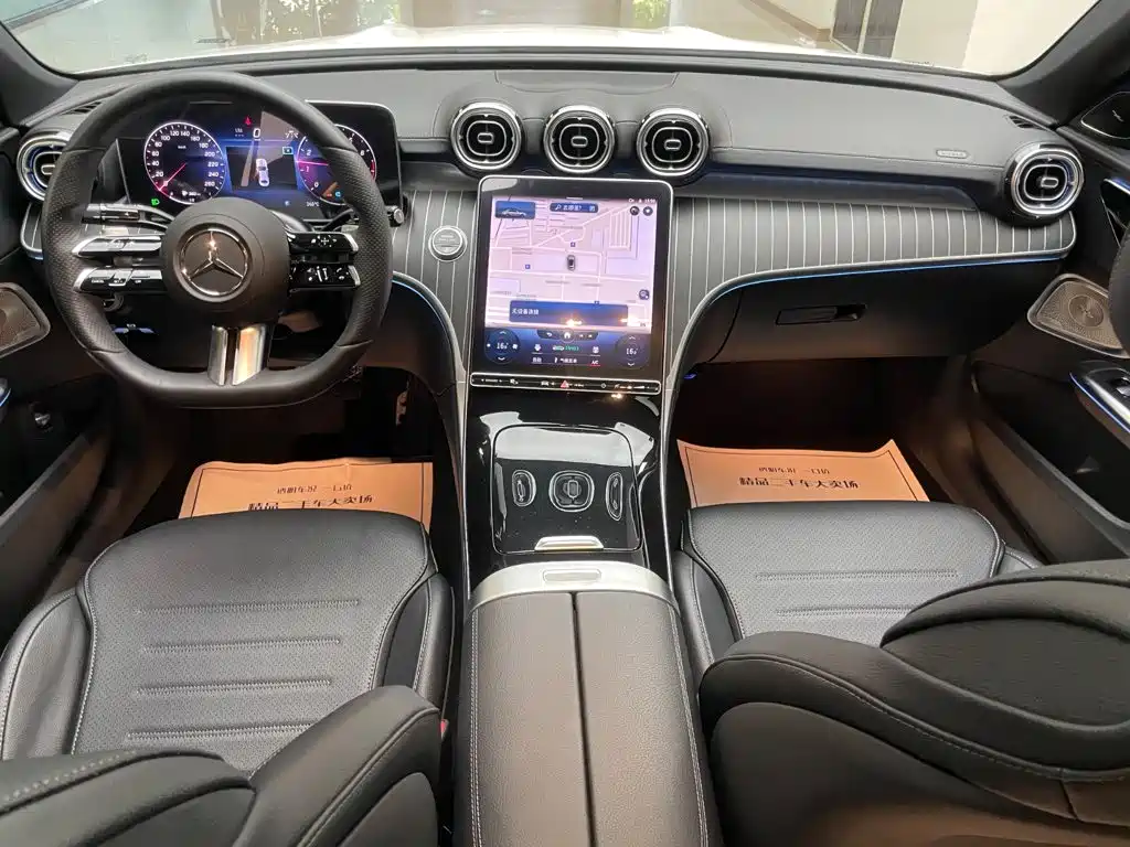 Mercedes-Benz C-Class — миниатюра 12