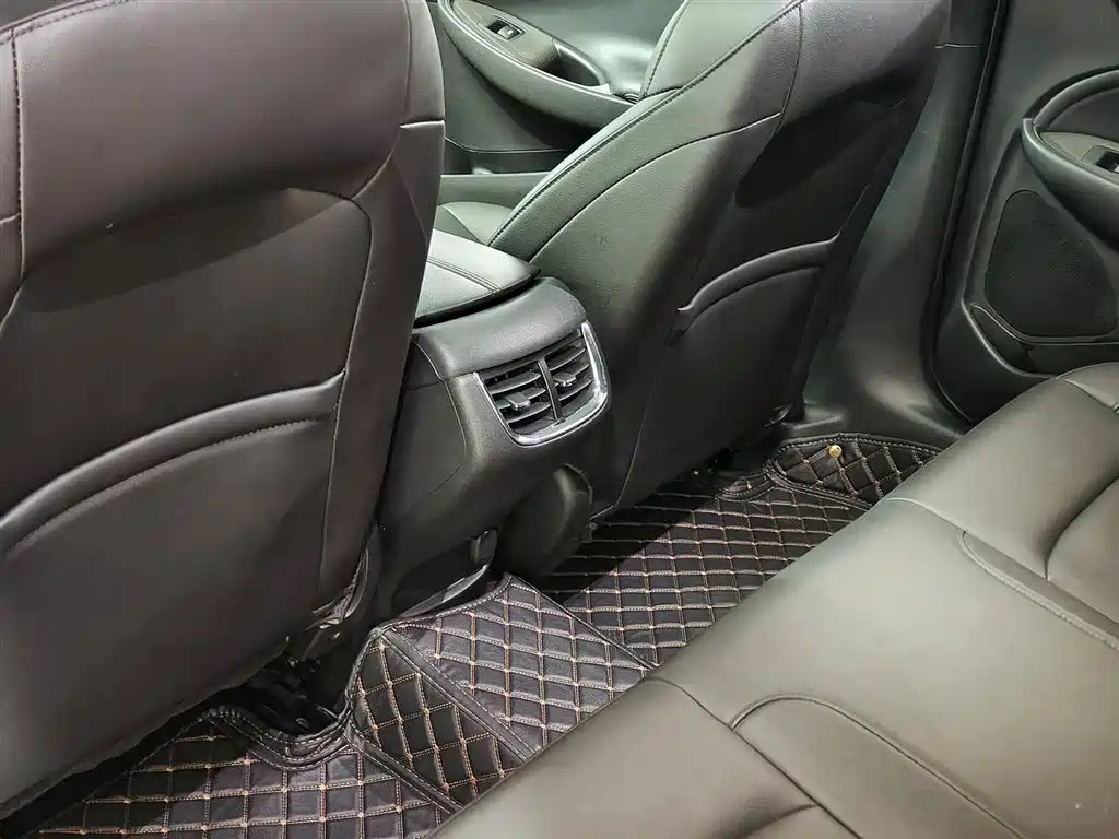 CHEVROLET MAI RUIBAO XL