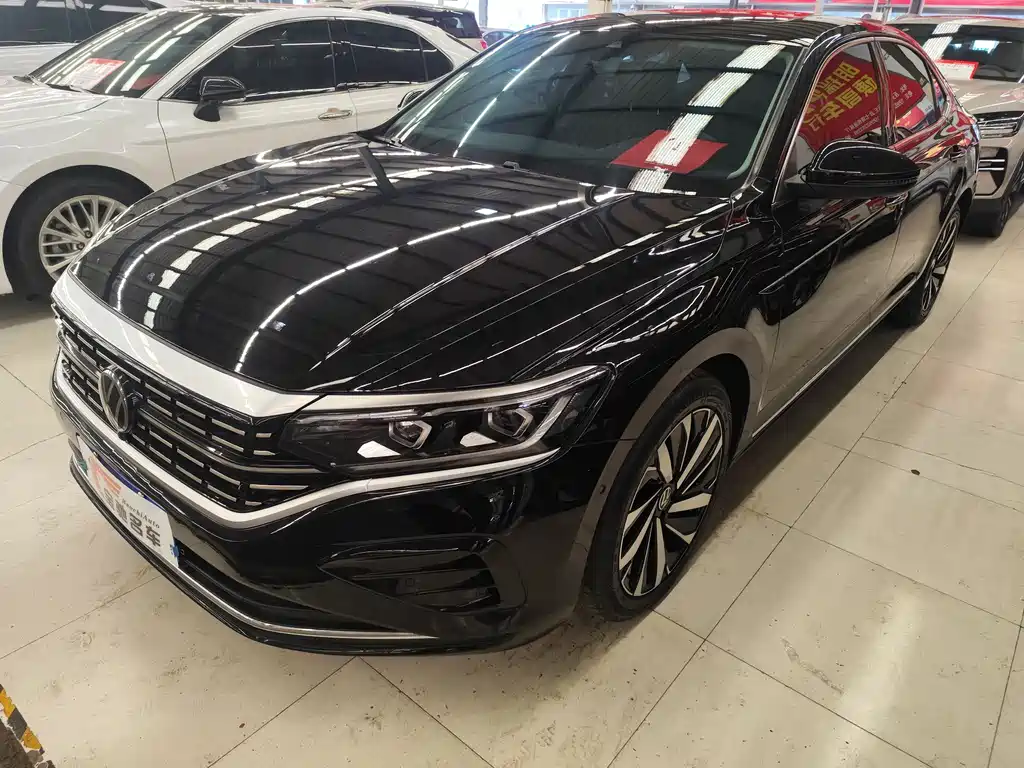 Volkswagen Passat 2023