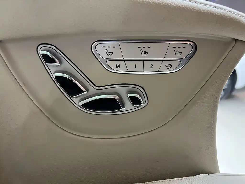 Mercedes-Benz V-Class — миниатюра 19