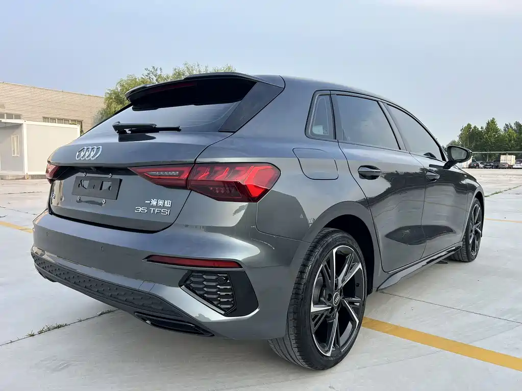 Audi A3 2022 Sportback 35 TFSI Fashion Sport