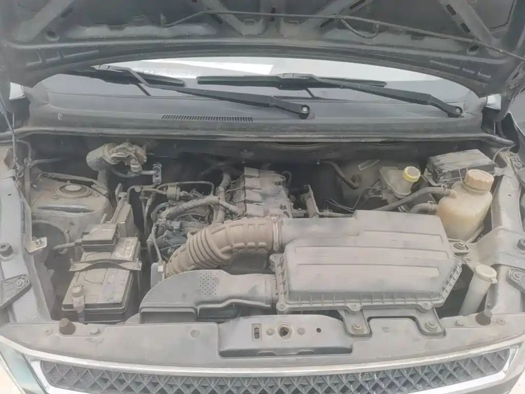 Wuling Rongguang V — миниатюра 20