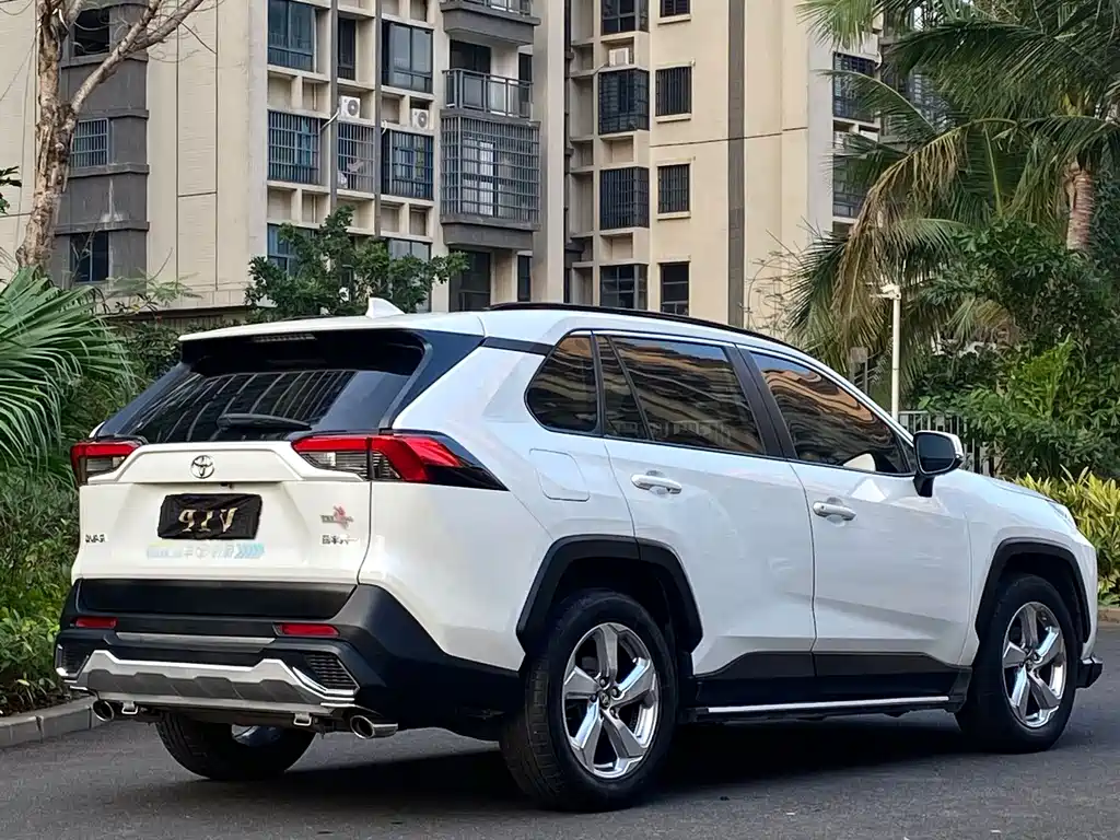 TOYOTA RAV4 RONGFANG