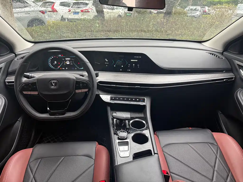 Changan Eado — миниатюра 4