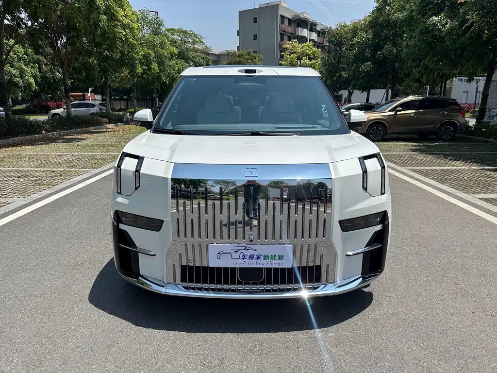 Zeekr 009 2024 мест 108kWh