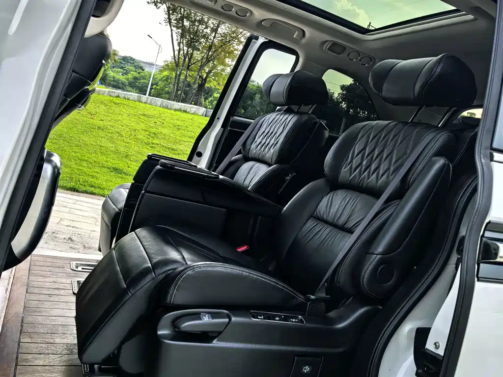 Honda Elysion — миниатюра 10
