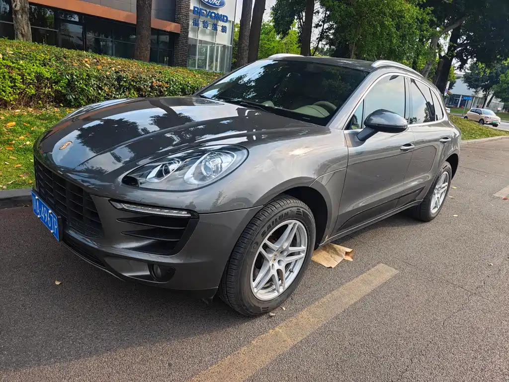 Porsche Macan 2016