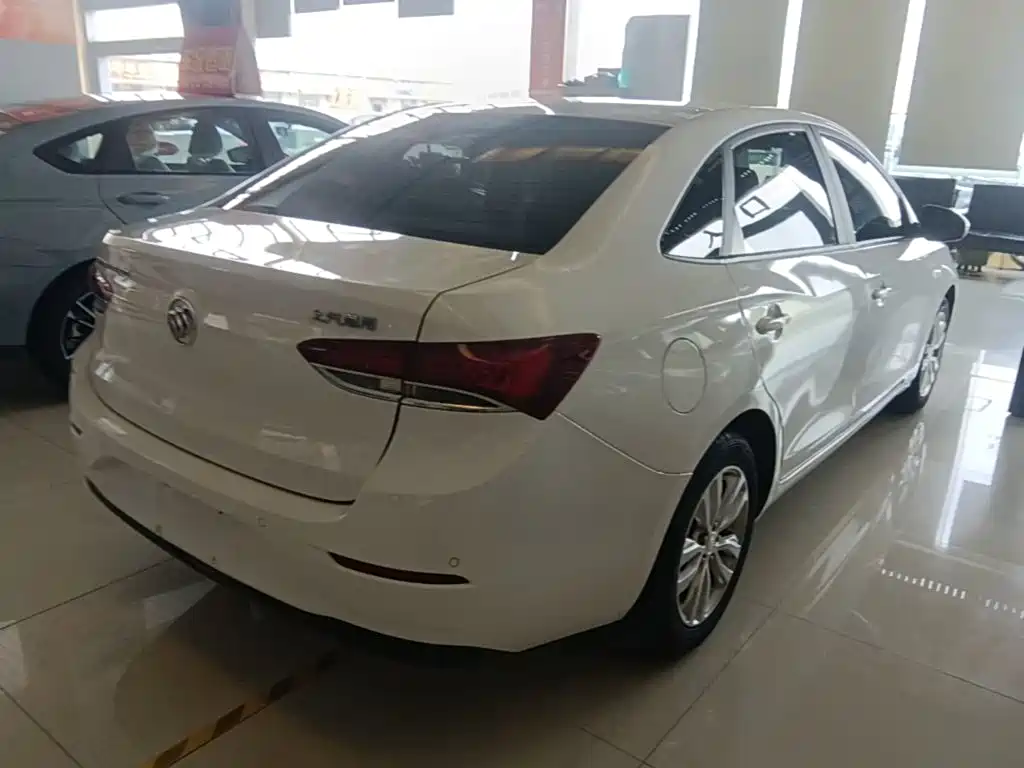 Buick Excelle — миниатюра 7