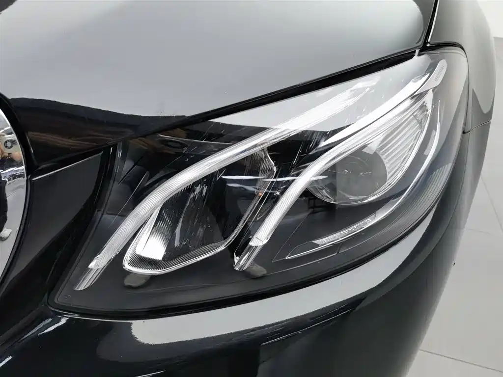 Mercedes-Benz E-Class E 2018 E 200 L Sport