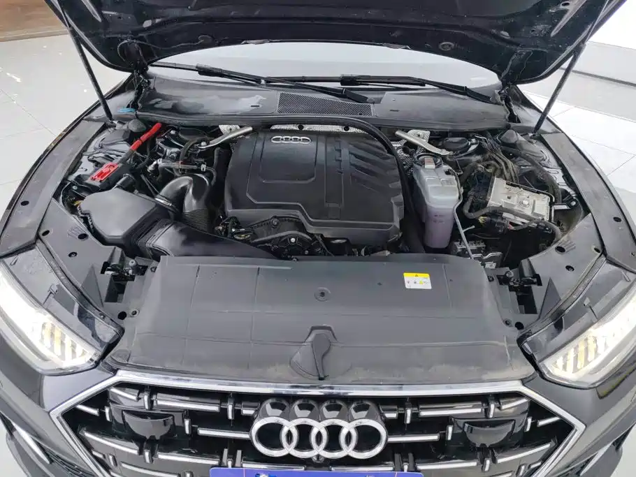 Audi A7L — миниатюра 10