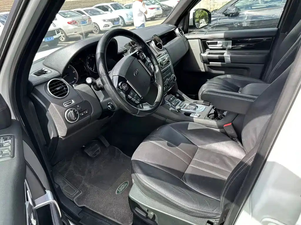 Land Rover Discovery 2016 3.0 SDV6 HSE