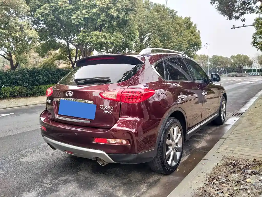 INFINITI QX50