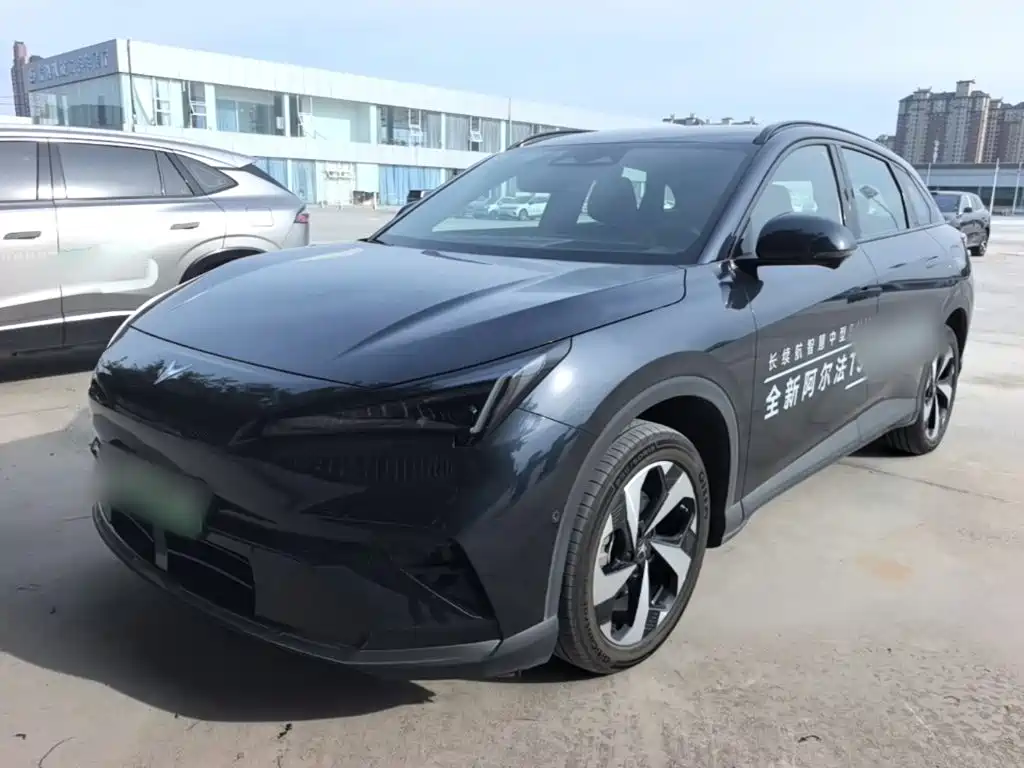 ARCFOX Alpha T5