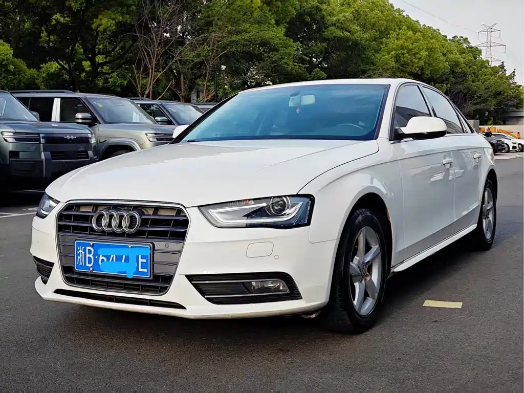 Audi A4L 2014