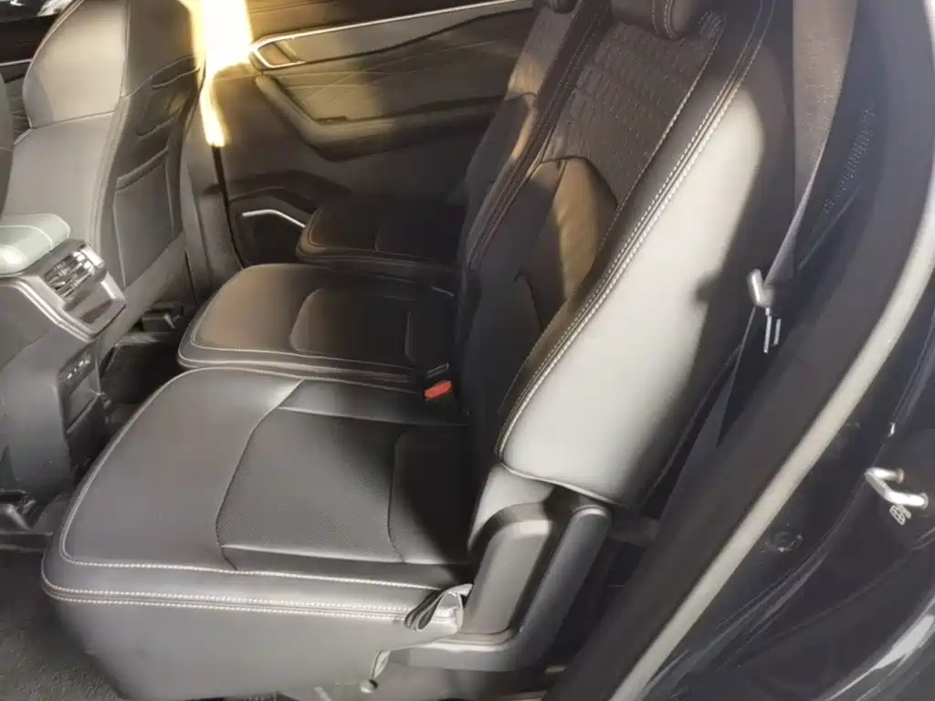 Geely Haoyue L — миниатюра 17