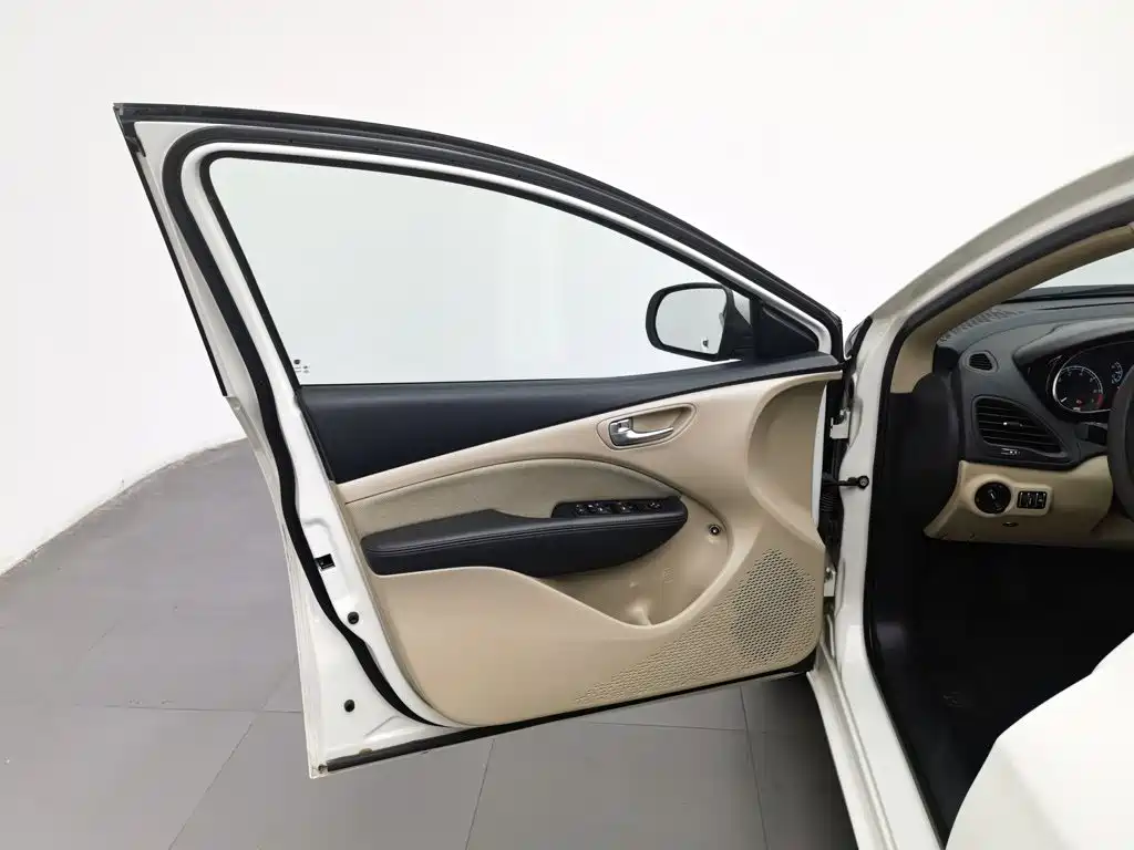 Fiat Viaggio — миниатюра 8