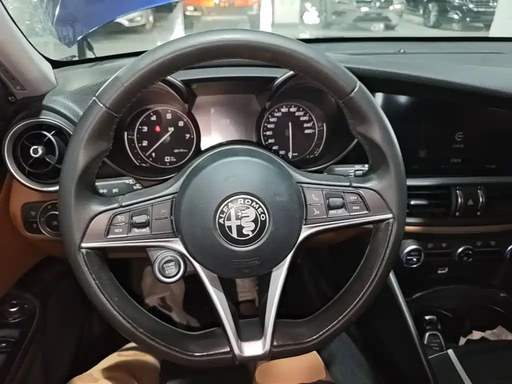 Alfa Romeo Giulia — миниатюра 11