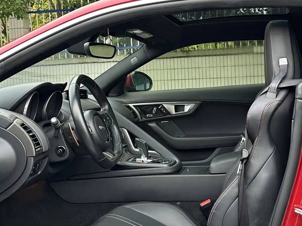 Jaguar F-TYPE — миниатюра 13