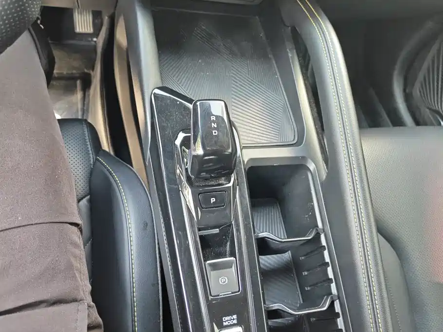 Geely Binyue — миниатюра 16