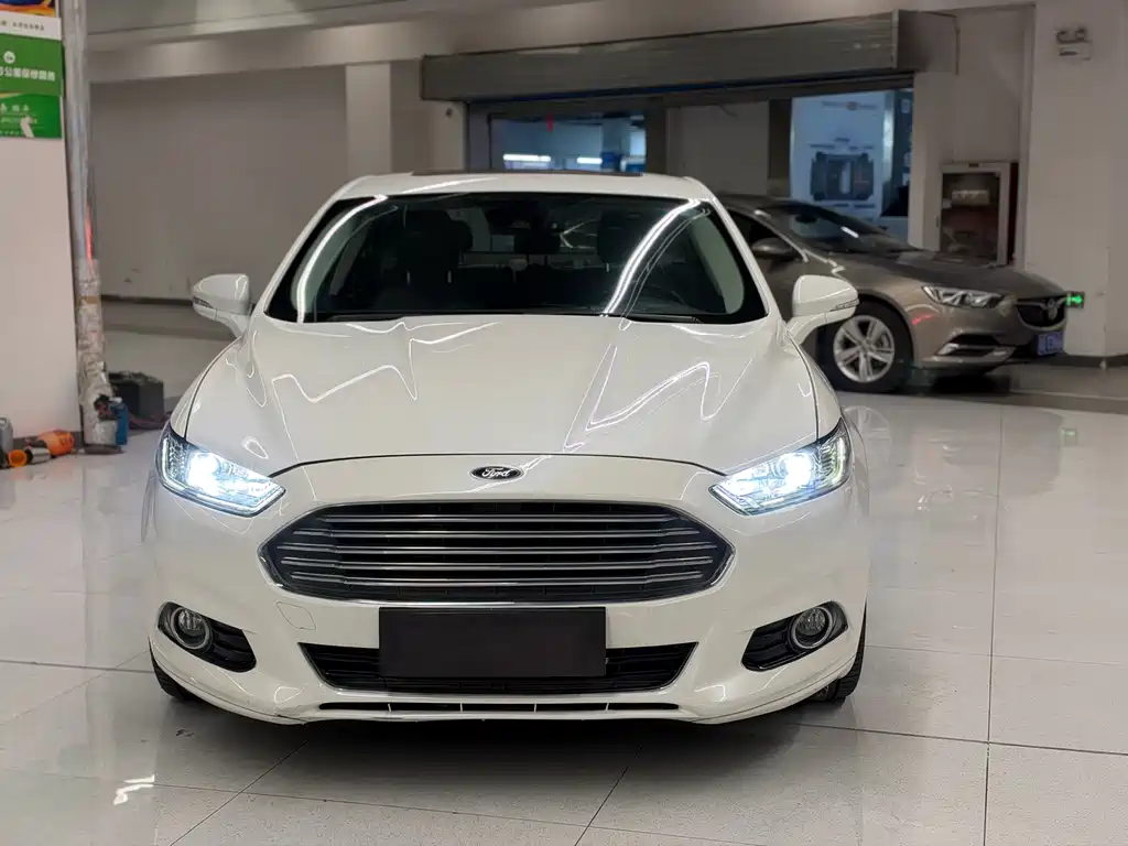 Ford Mondeo — миниатюра 2