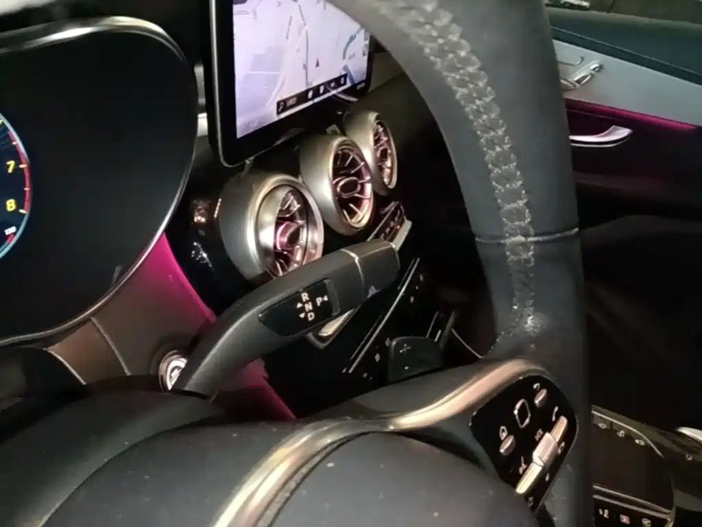 Mercedes-Benz GLC — миниатюра 14