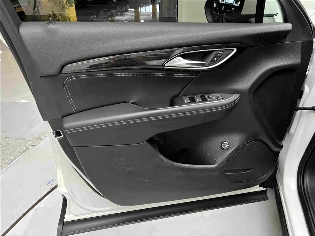 Buick Envision S — миниатюра 6