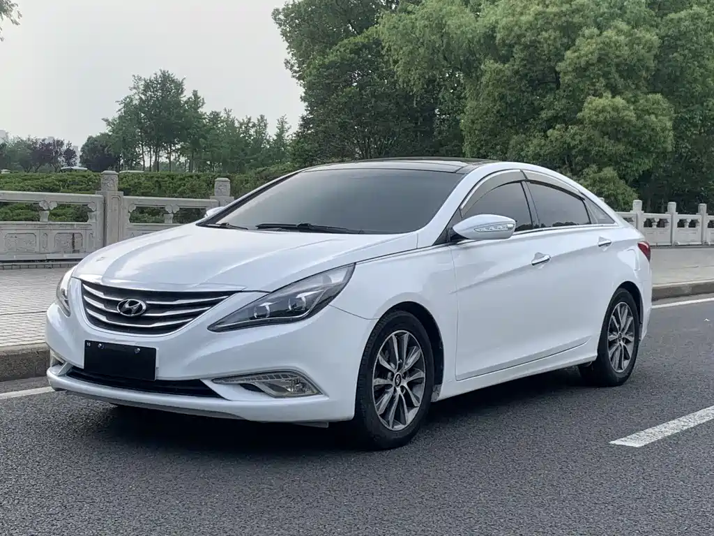 Hyundai Sonata 2013