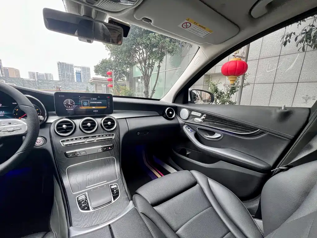 Mercedes-Benz C-Class — миниатюра 18