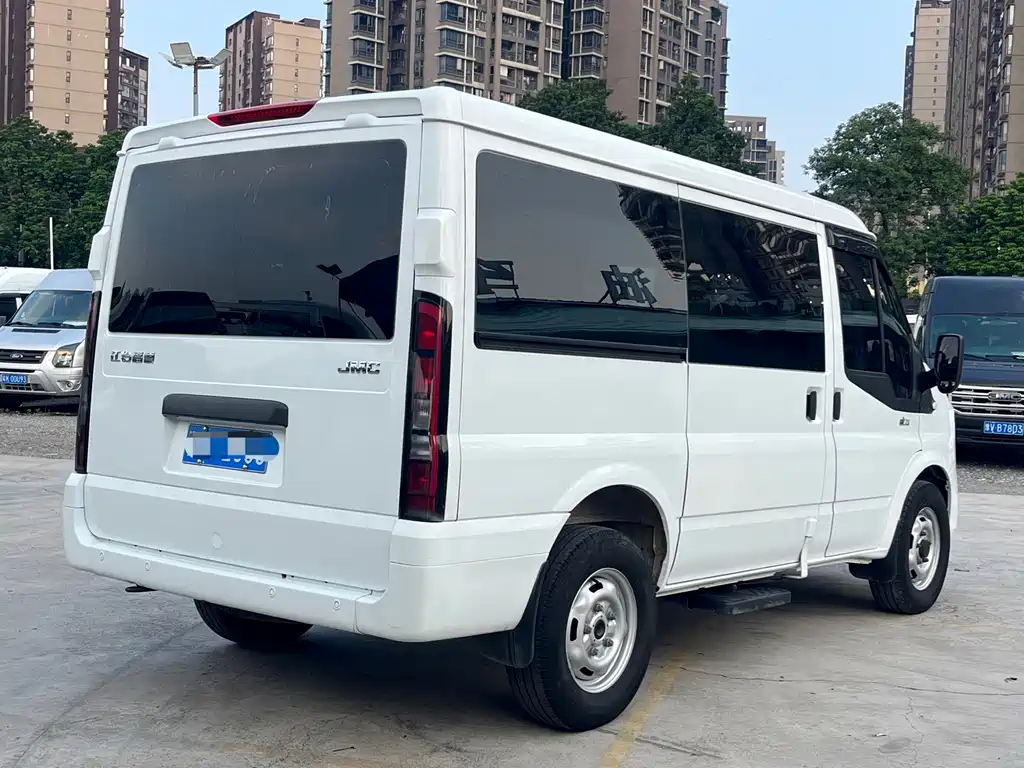 JMC JMC Fushun — миниатюра 4