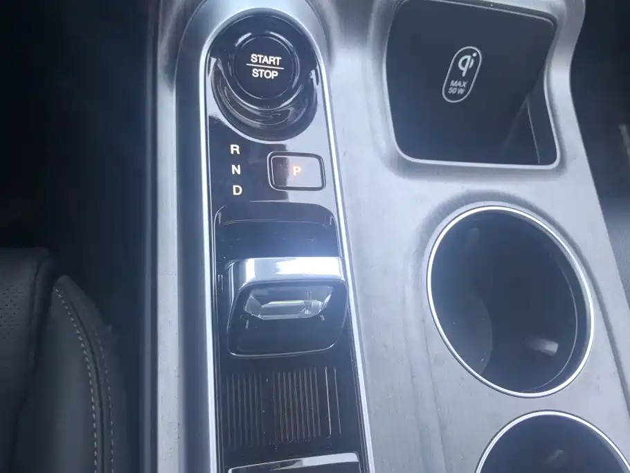 GAC Motor Trumpchi E8 PHEV — миниатюра 16