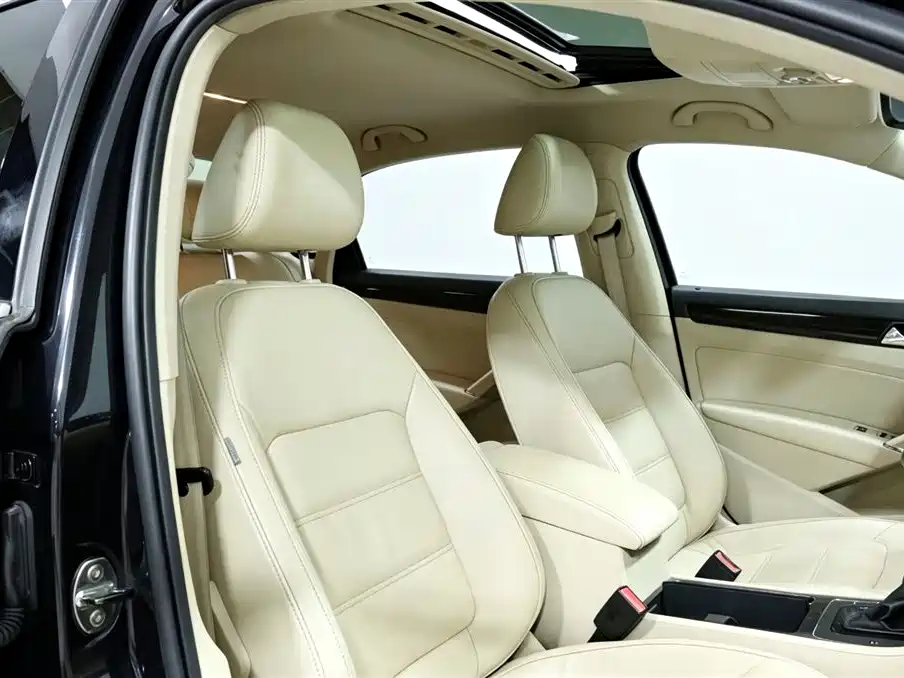 Volkswagen Passat — миниатюра 7
