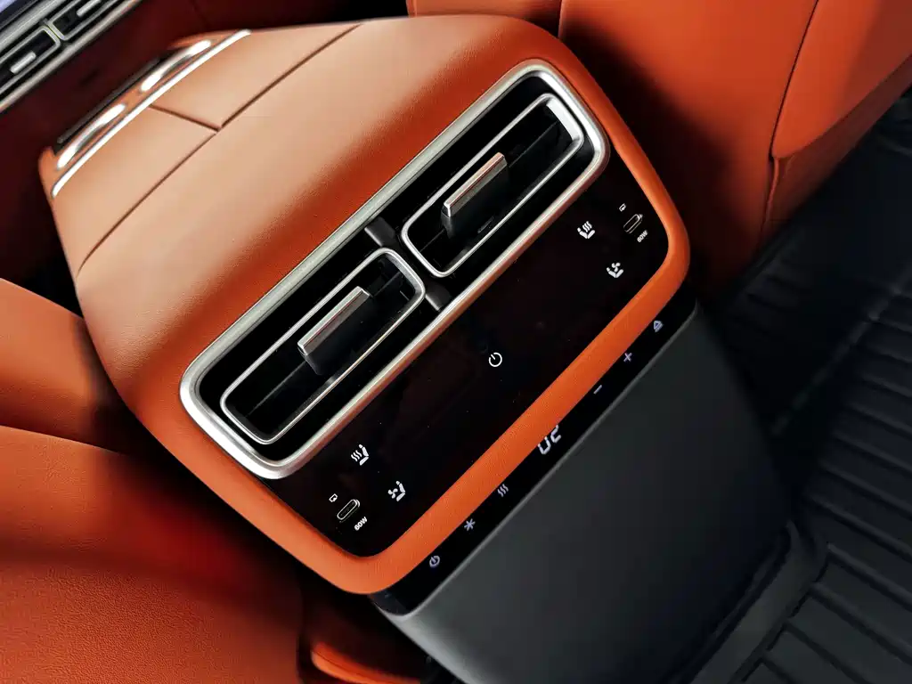 Li Auto Li L7 — миниатюра 10