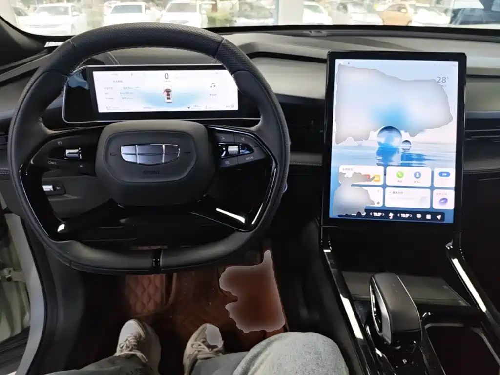 Geely Boyue — миниатюра 10