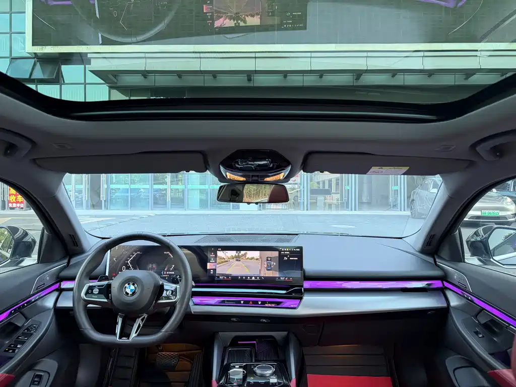 BMW 5 Series — миниатюра 11