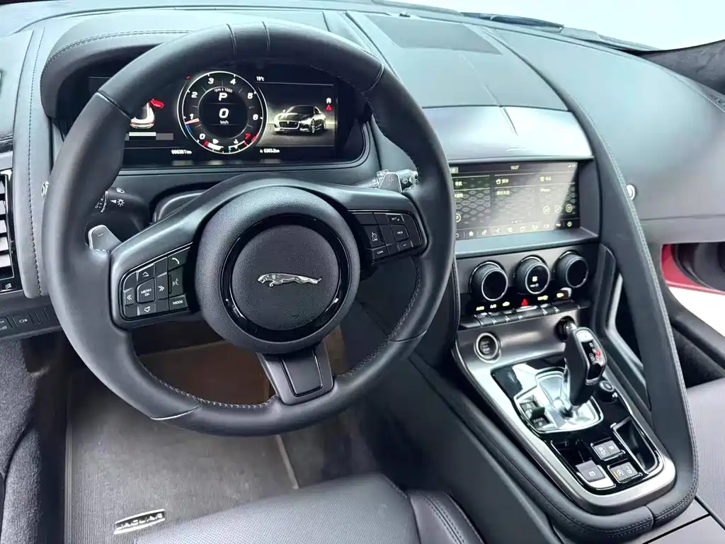 Jaguar F-Type 2024 P300 75