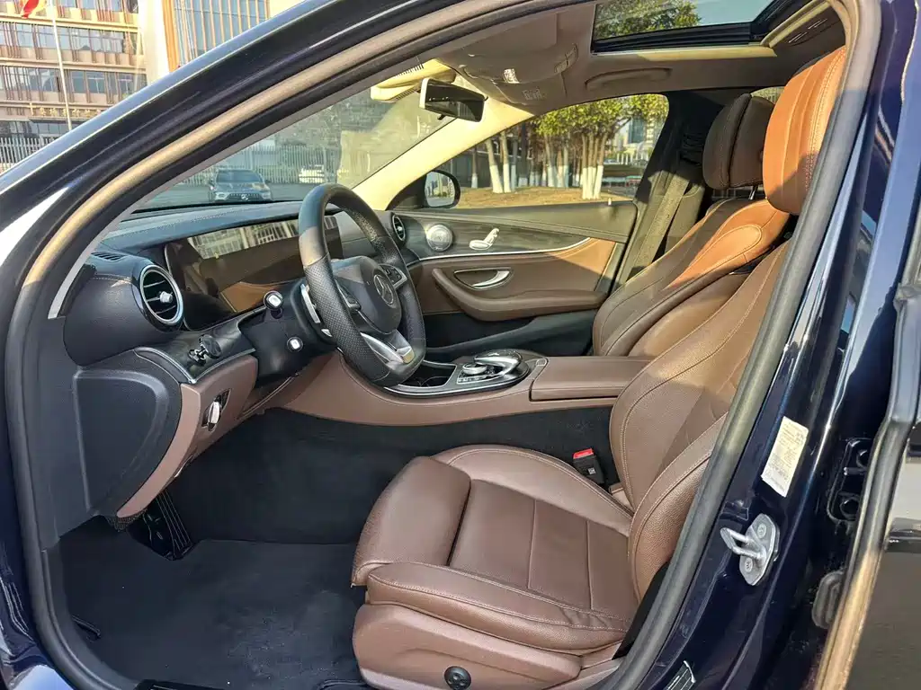 MERCEDES-BENZ E CLASS