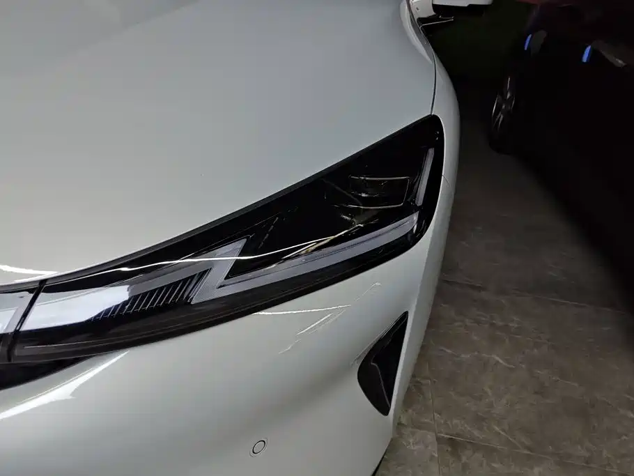 Baojun Xiangjing — миниатюра 5