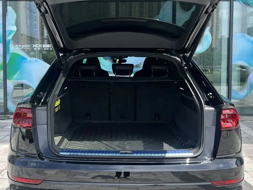 Audi Q8 — миниатюра 10