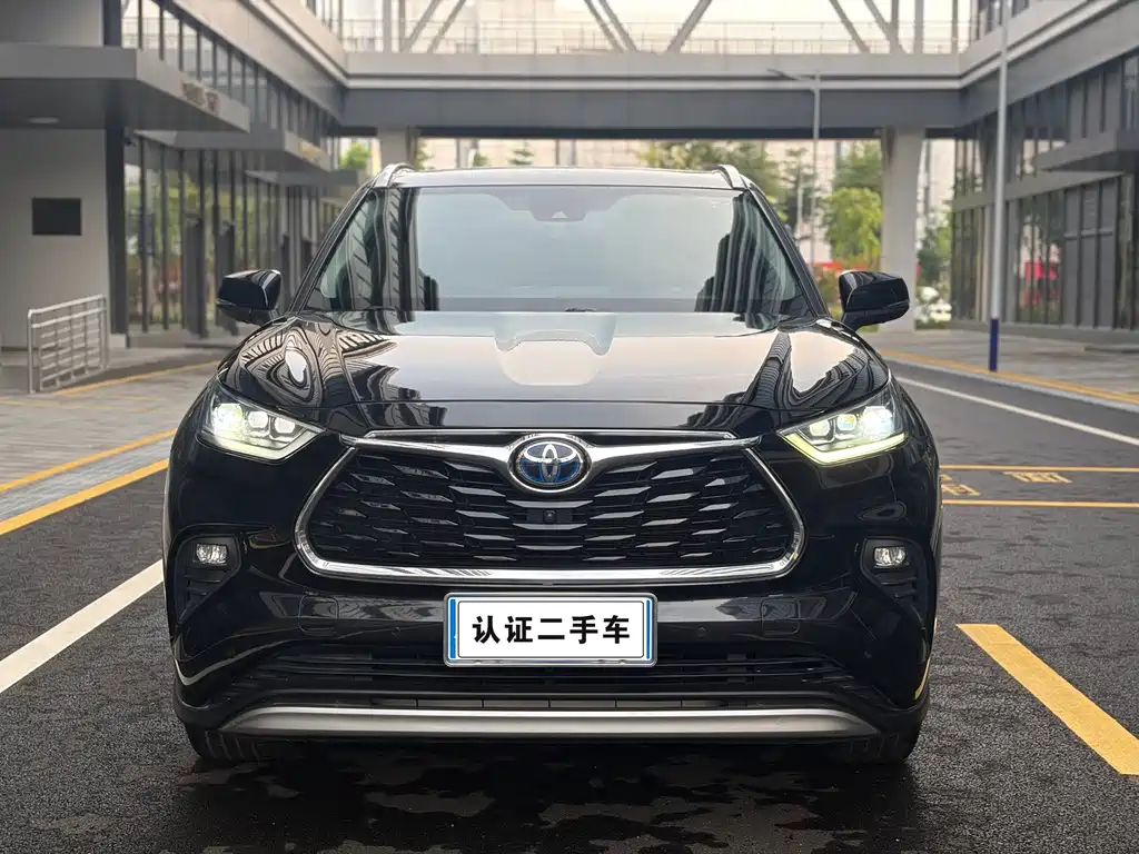 Toyota Highlander — миниатюра 2