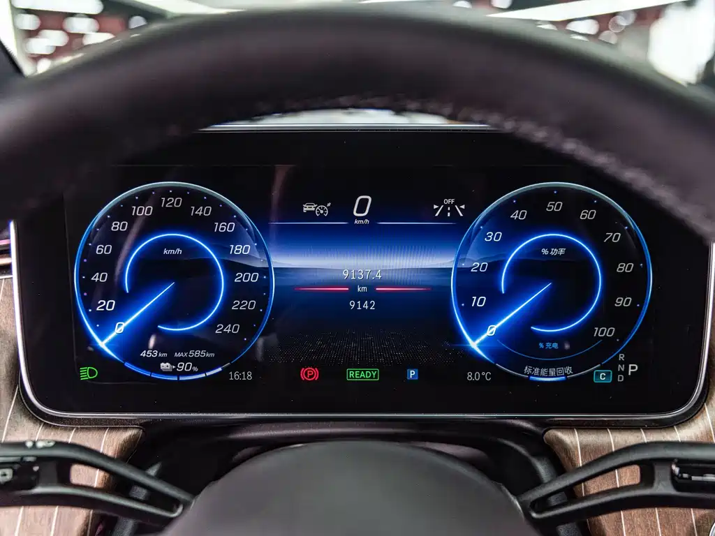 MERCEDES-BENZ EQE SUV