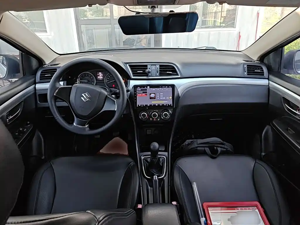 Suzuki Alivio — миниатюра 10