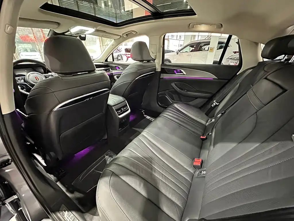 Hongqi H5 2023 1.5T HEV