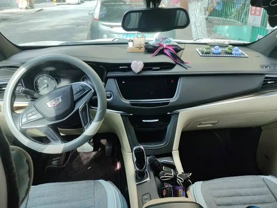Cadillac XT5 — миниатюра 12