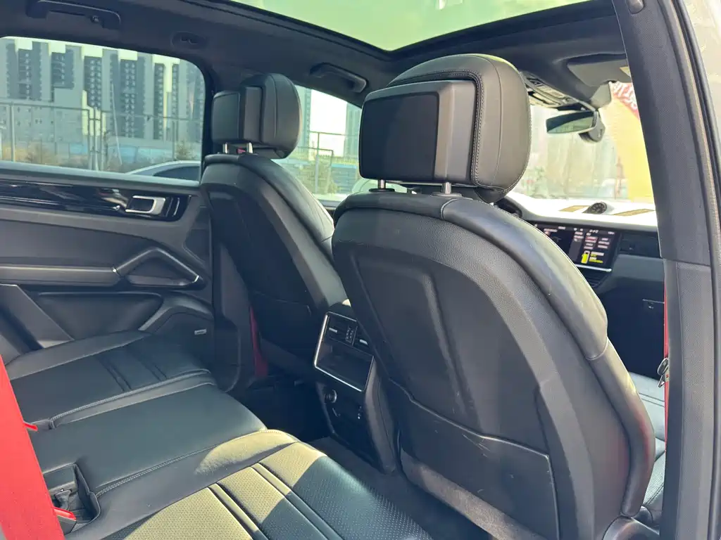 PORSCHE CAYENNE NEW ENERGY