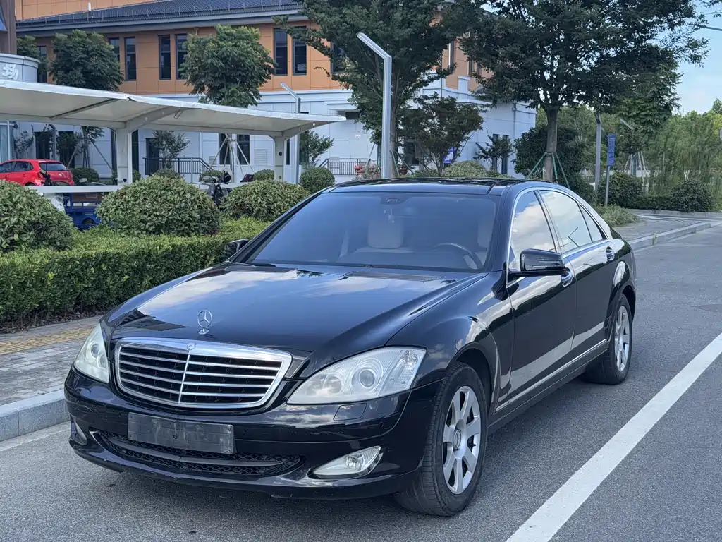 Mercedes-Benz S-Class 2007