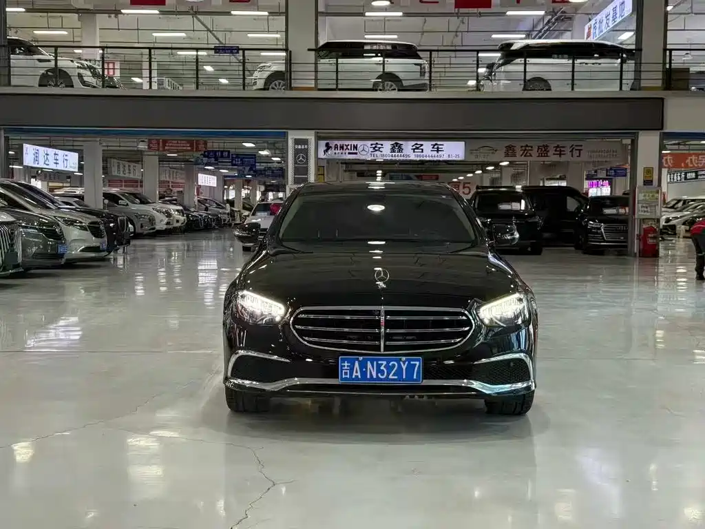 MERCEDES-BENZ E CLASS