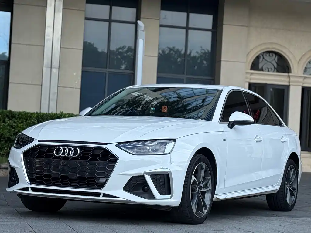 Audi A4L 2021