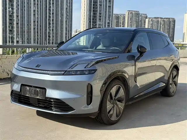 LYNK  & CO. 08 EM P 2024