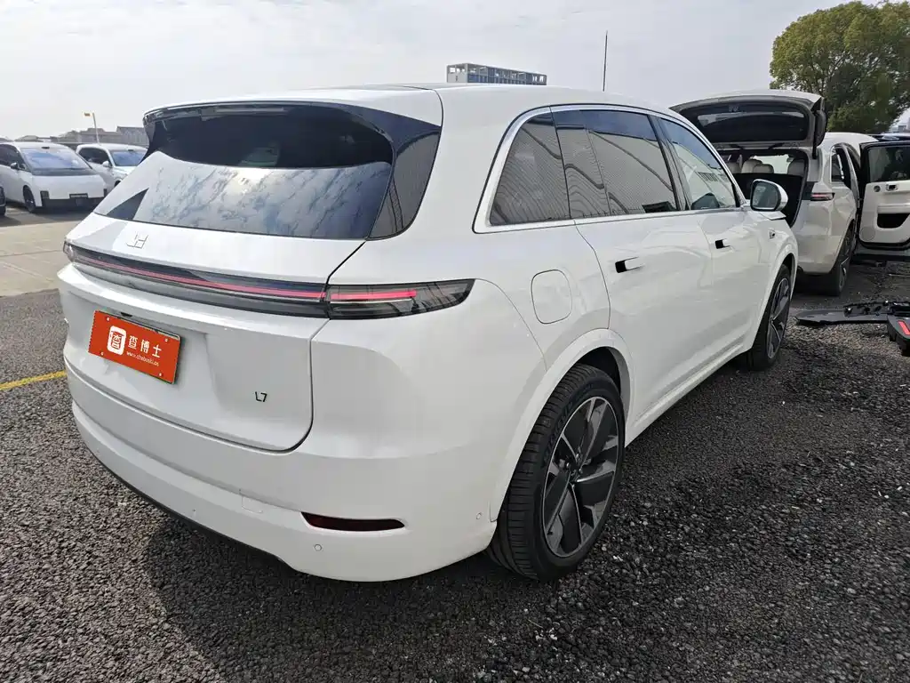 Li Auto IDEAL L7